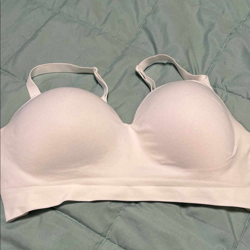 TRUEKIND White Seamless Bra